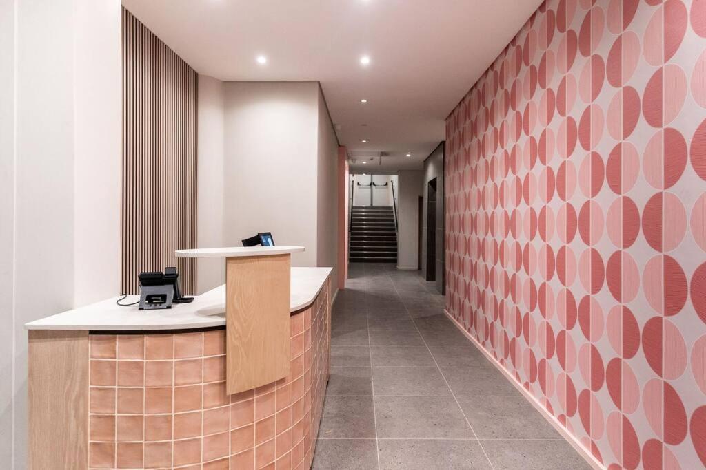 The Rose 704: Floor Modern Apartment