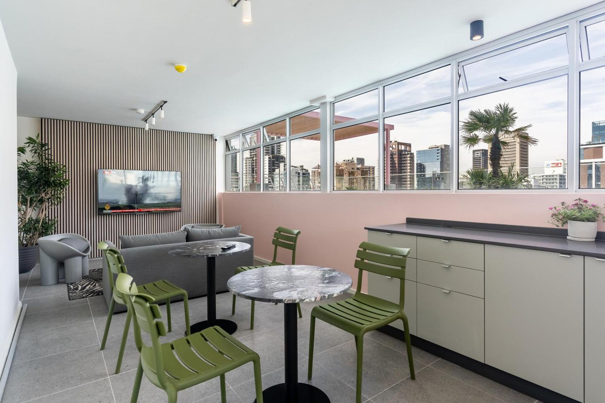 The Rose 704: Floor Modern Cape Town