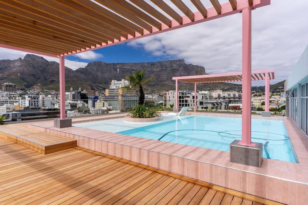 The Rose 704: Floor Modern Apartment Cape Town