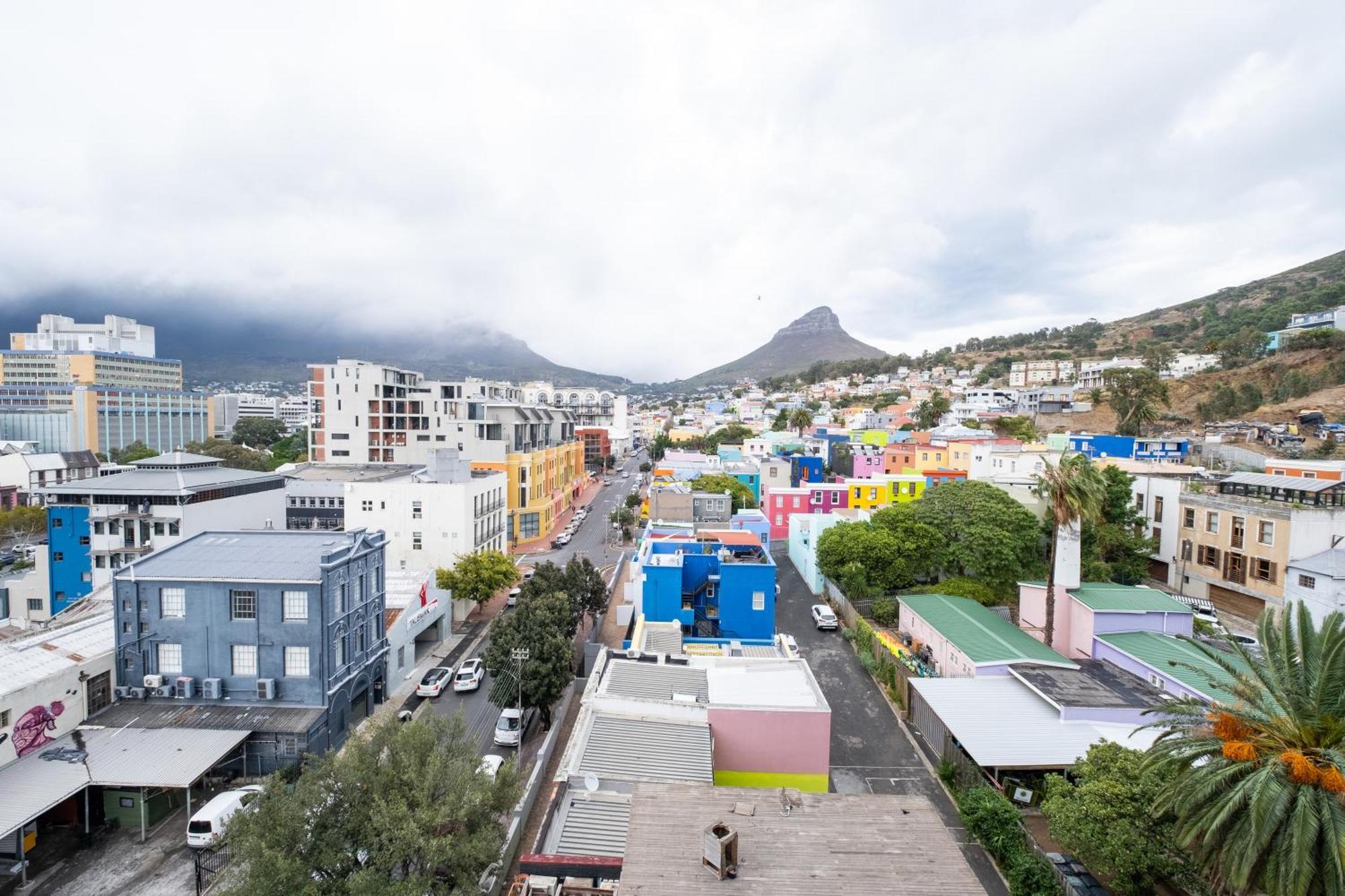 Apartment The Rose 704: Floor Modern Cape Town