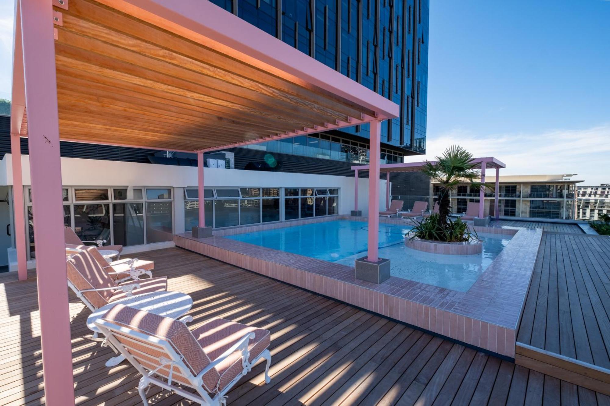 The Rose 704: Floor Modern Cape Town
